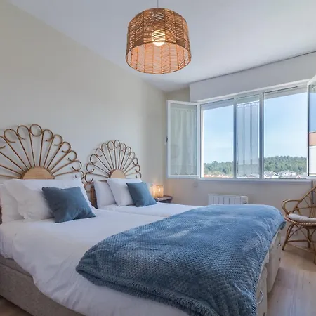 El Papimba De A 150 Metros De La Playa Celorio (Llanes)